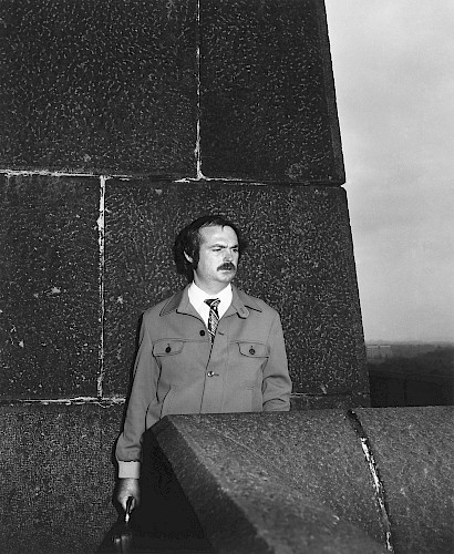 Mann mit Aktentasche, Leipzig 1983